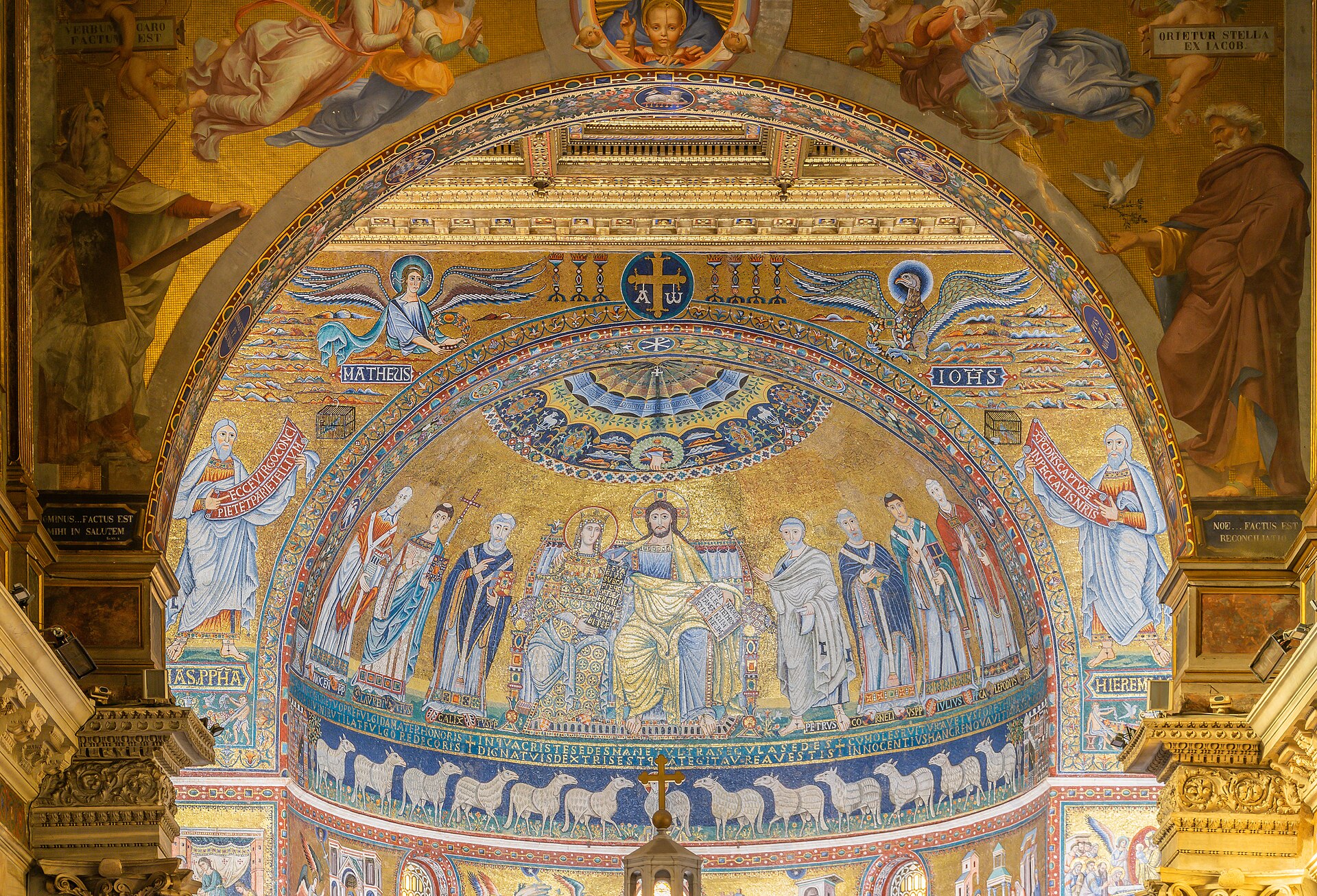 El mosaico dorado del ábside de la basílica de Santa María en Trastévere, Roma